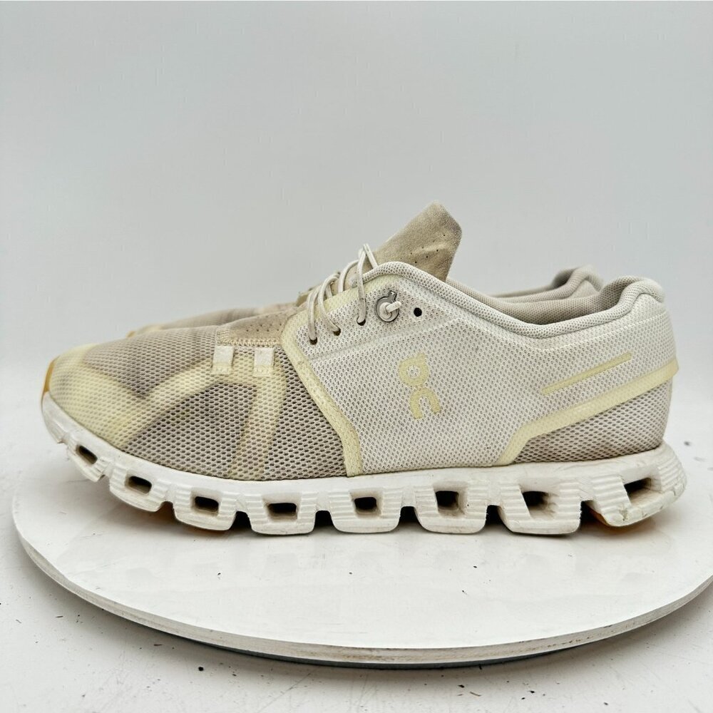 On Cloud 5 Swiss Engineering Women Size 9.5 88-98532 Undyed White Running Shoes